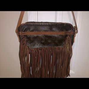 Vintage boho authentic LV Louis Vuitton Bag